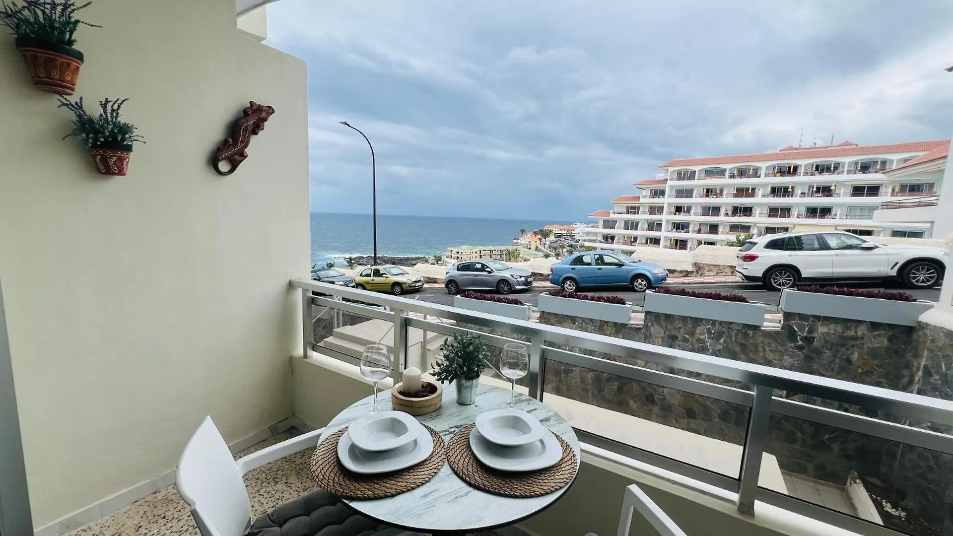 Apartment Apartamentos Arenas Negras Puerto Santiago Puerto de Santiago  Spain